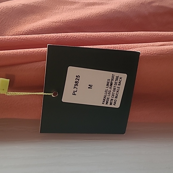 NWT Parallel lines orange jumpsuit Size Medium - Picture 5 of 5